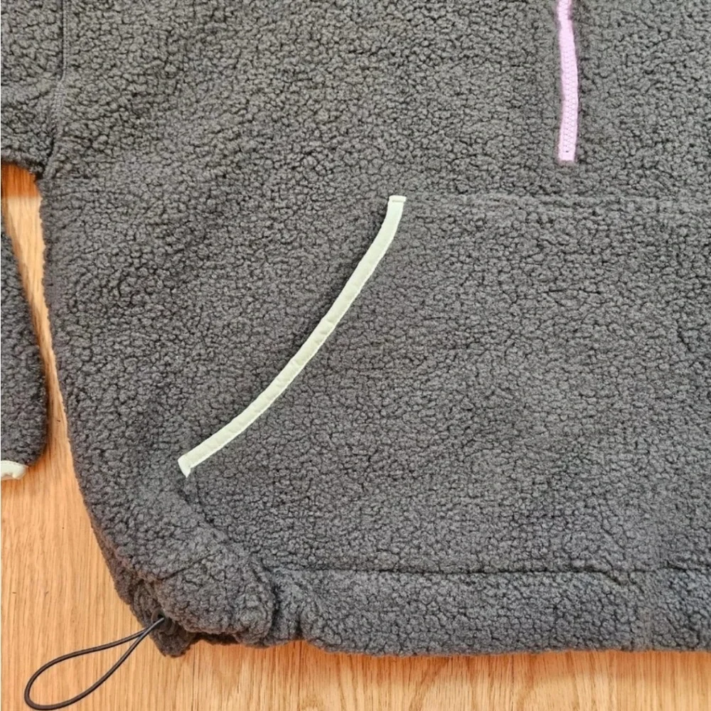 Wild Fable Women’s Sherpa Half Zip Cropped Hooded Sweatshirt - Picture 9 of 16